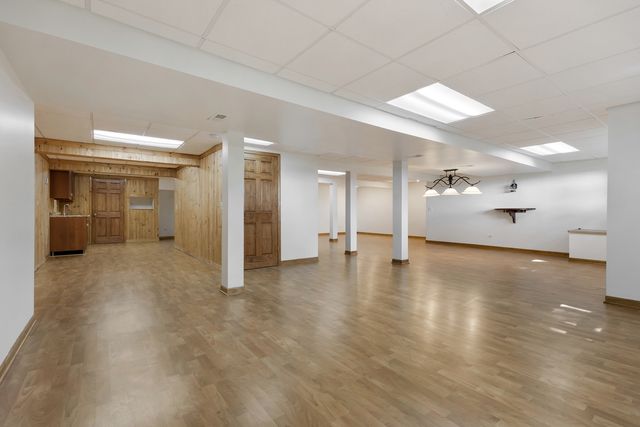 775 HARMON Boulevard, Hoffman Estates, IL 60169