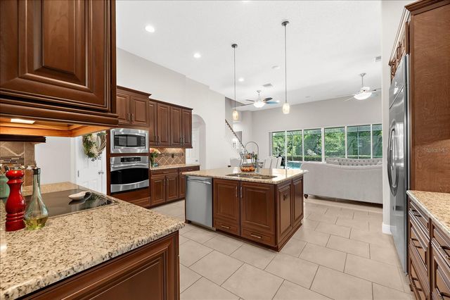 8904 CRYSTAL CREEK COURT, Land O Lakes, FL 34638