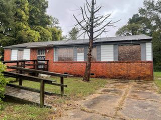 5076 NEWTON DR, Memphis, TN 38109