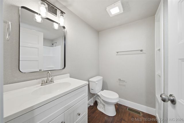 809 N 9th Street, Collinsville, OK 74021