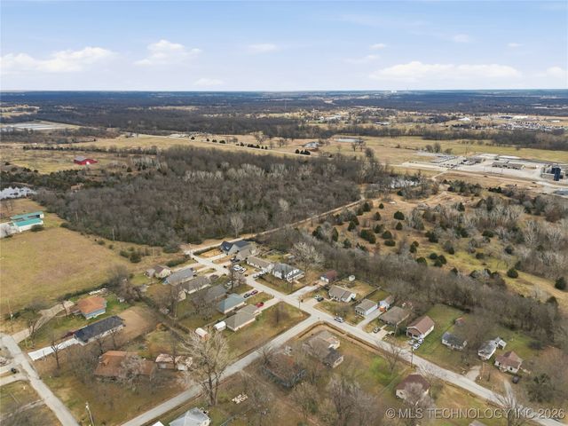 809 N 9th Street, Collinsville, OK 74021