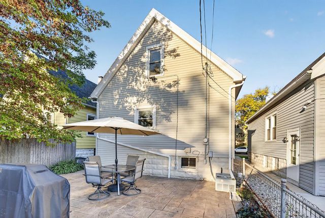 2624 S 3rd STREET, Milwaukee, WI 53207