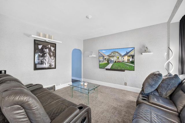 2624 S 3rd STREET, Milwaukee, WI 53207