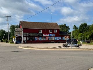 8990 E Pere Marquette, Clare, MI 48617