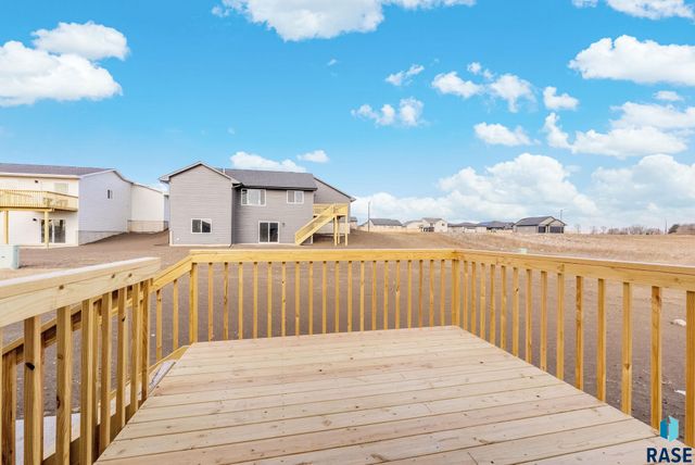 905 N Independent St Street, Lennox, SD 57039