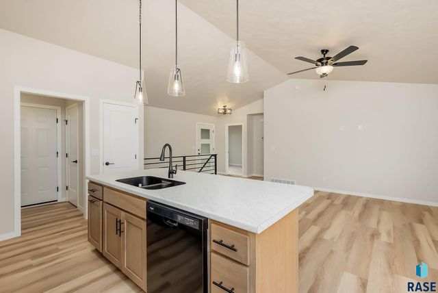 905 N Independent St Street, Lennox, SD 57039