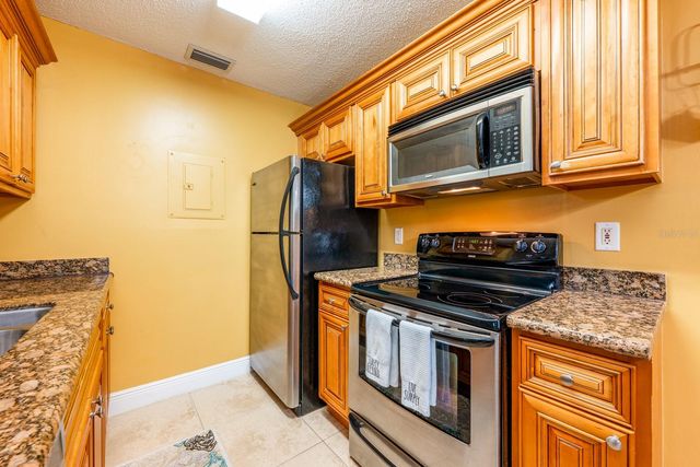 2584 GRASSY POINT DRIVE 106, Lake Mary, FL 32746