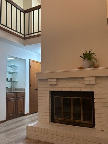 4554 BUNKER HILL Drive, Bettendorf, IA 52722