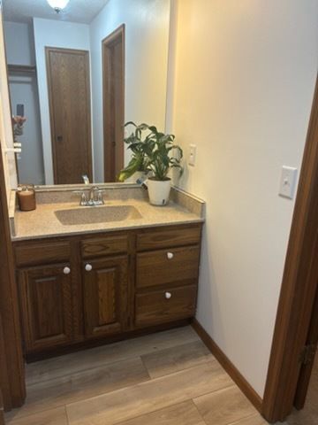 4554 BUNKER HILL Drive, Bettendorf, IA 52722