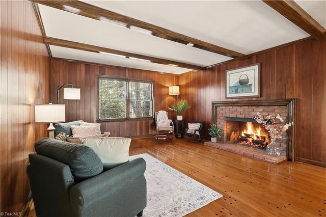 1040 Cantering Road, High Point, NC 27262