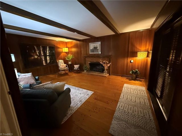 1040 Cantering Road, High Point, NC 27262