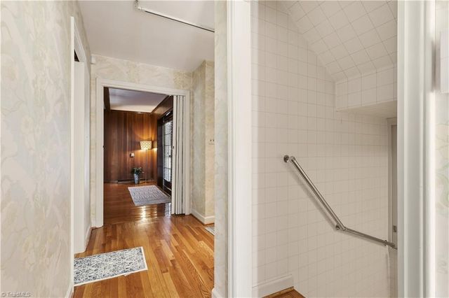 1040 Cantering Road, High Point, NC 27262