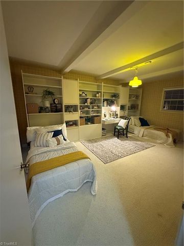 1040 Cantering Road, High Point, NC 27262