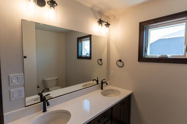 W5896 EDGEWOOD DRIVE, Menasha, WI 54952