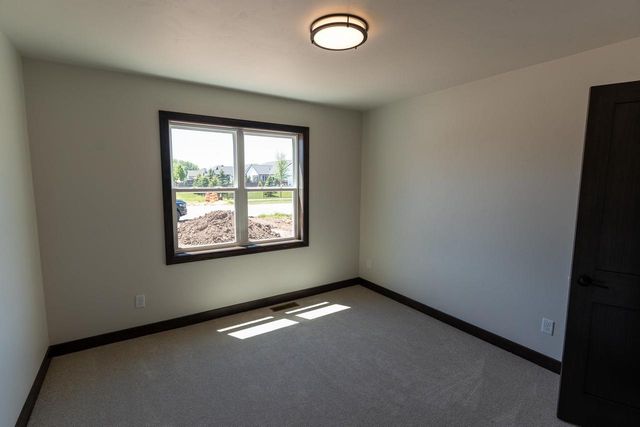 W5896 EDGEWOOD DRIVE, Menasha, WI 54952