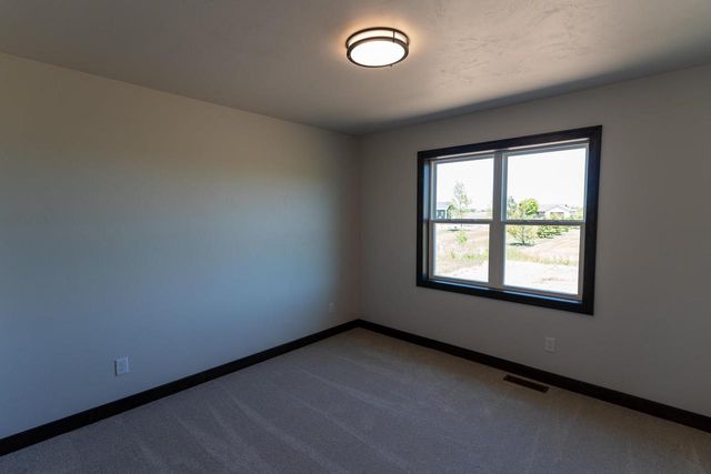 W5896 EDGEWOOD DRIVE, Menasha, WI 54952
