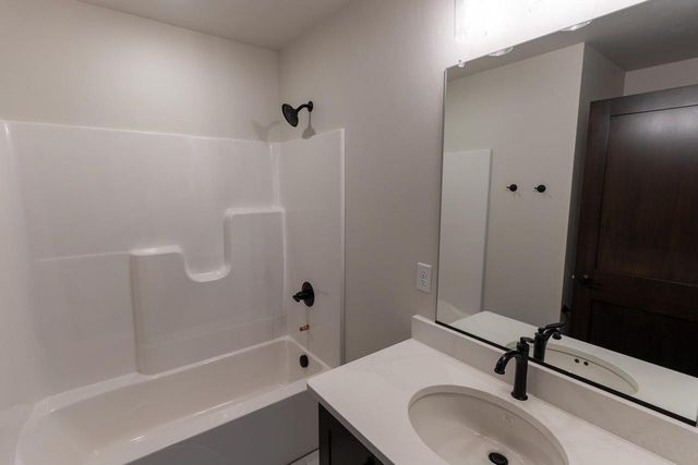 W5896 EDGEWOOD DRIVE, Menasha, WI 54952