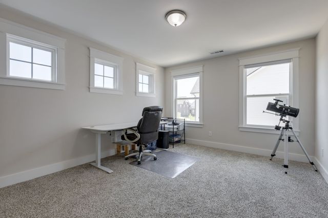 5043 High Park Hill Dr, Arrington, TN 37014