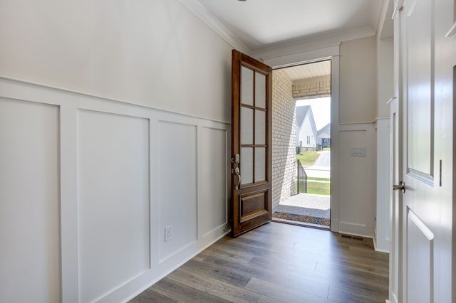 5043 High Park Hill Dr, Arrington, TN 37014