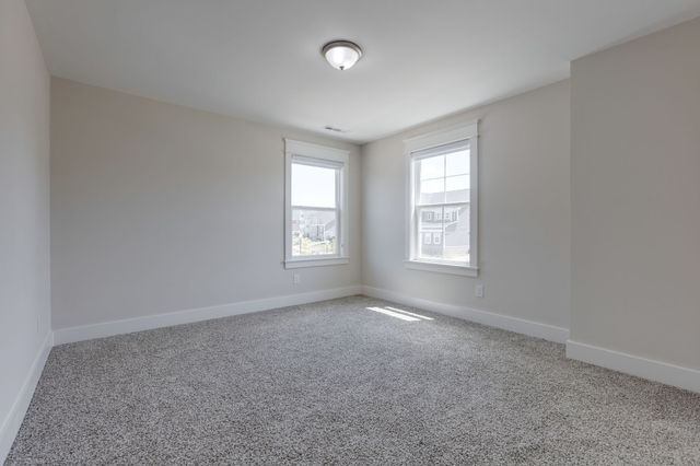 5043 High Park Hill Dr, Arrington, TN 37014