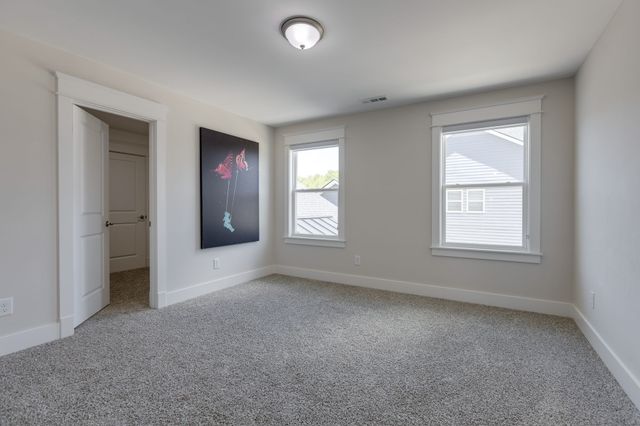 5043 High Park Hill Dr, Arrington, TN 37014