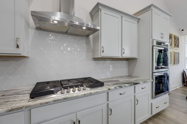 5043 High Park Hill Dr, Arrington, TN 37014