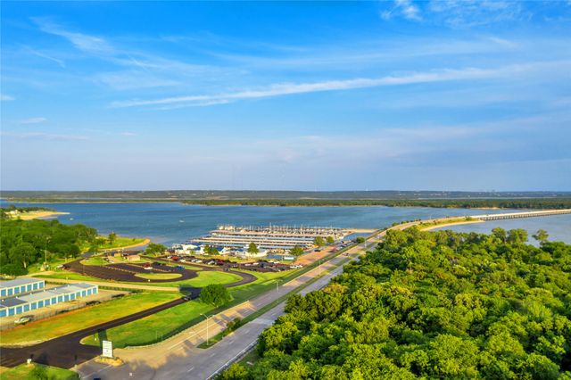 4523 Wescott Drive, Grand Prairie, TX 75052