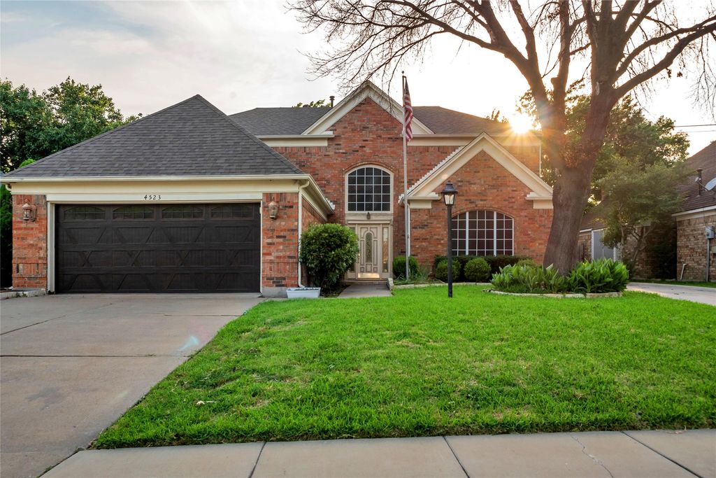 4523 Wescott Drive, Grand Prairie, TX 75052