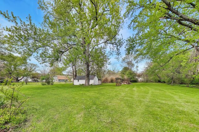 4321 N Wozniak Road, Michigan City, IN 46360