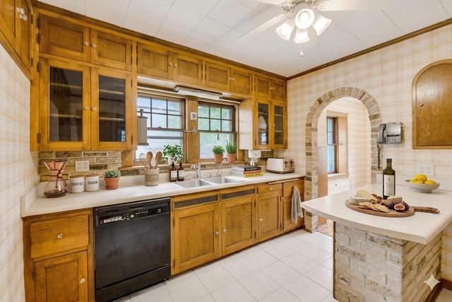 4321 N Wozniak Road, Michigan City, IN 46360