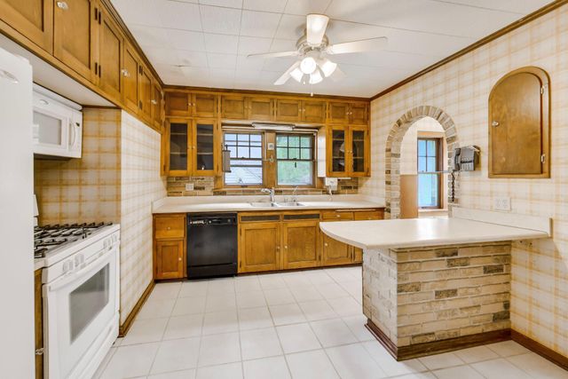 4321 N Wozniak Road, Michigan City, IN 46360