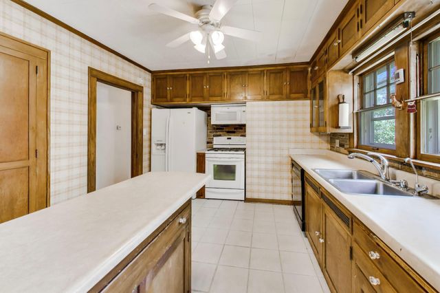 4321 N Wozniak Road, Michigan City, IN 46360