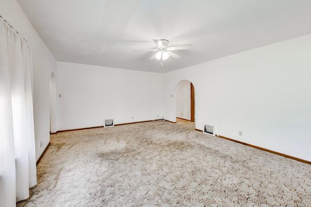 4321 N Wozniak Road, Michigan City, IN 46360