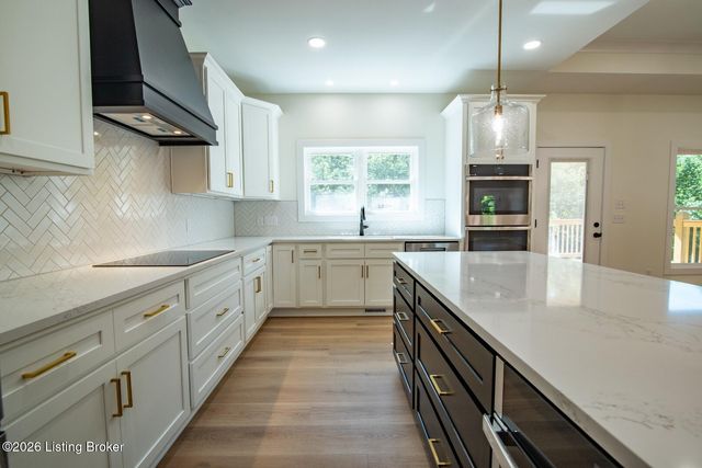 707 Roswell Dr, Elizabethtown, KY 42701
