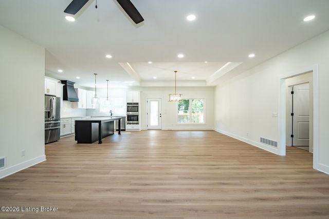 707 Roswell Dr, Elizabethtown, KY 42701