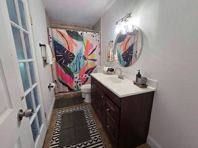 5700 NE 20th Avenue, Fort Lauderdale, FL 33308