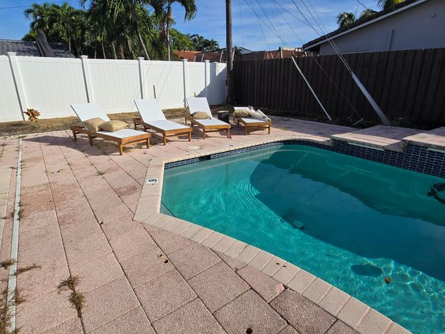 5700 NE 20th Avenue, Fort Lauderdale, FL 33308