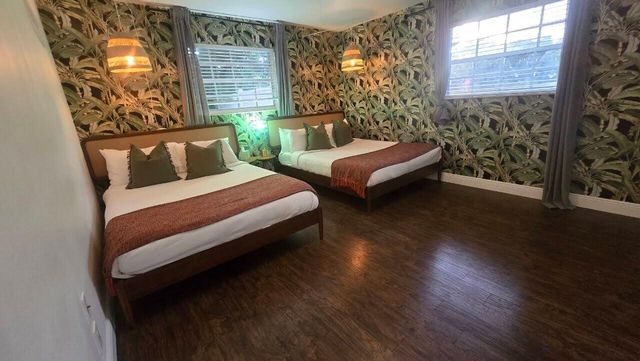 5700 NE 20th Avenue, Fort Lauderdale, FL 33308