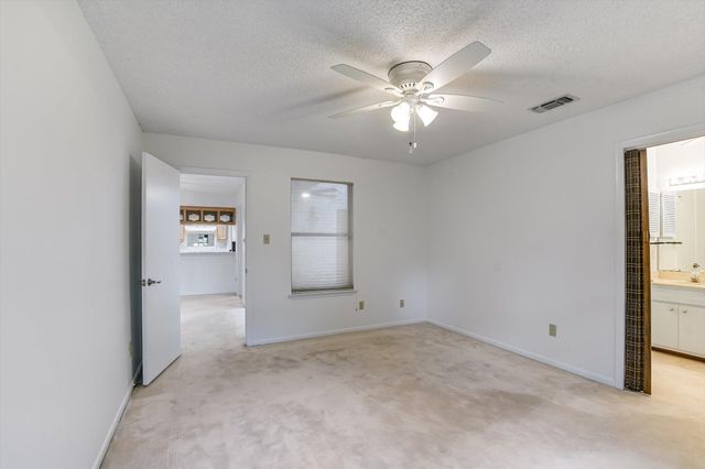 8518 Fathom CIR 107, Austin, TX 78750