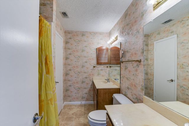 8518 Fathom CIR 107, Austin, TX 78750