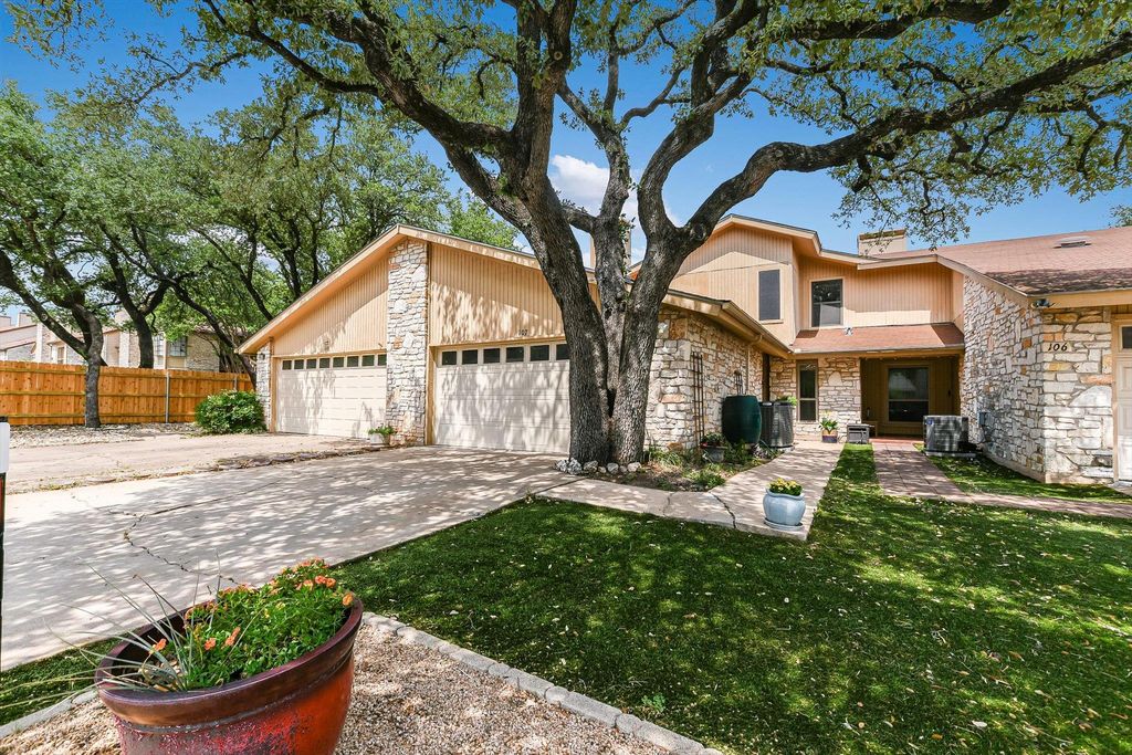 8518 Fathom CIR 107, Austin, TX 78750