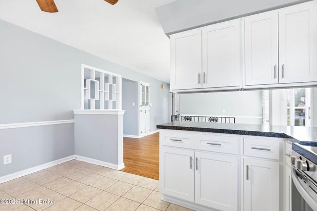 6210 Apex Dr, Louisville, KY 40219