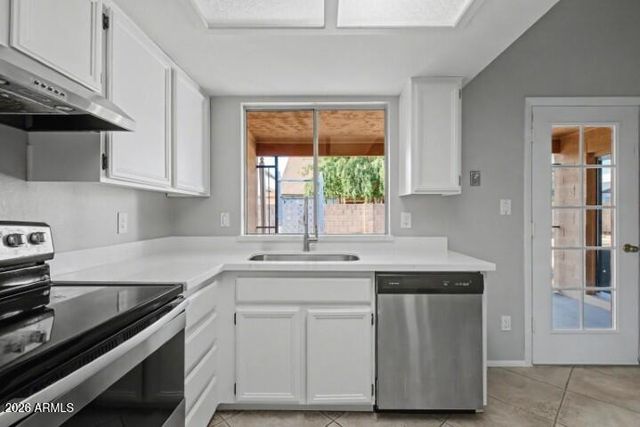 8814 W COOLIDGE Street, Phoenix, AZ 85037