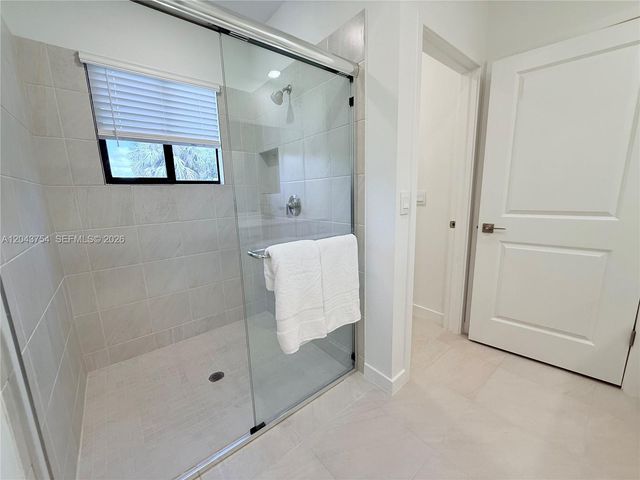 6007 Coralberry St, Haverhill, FL 33415