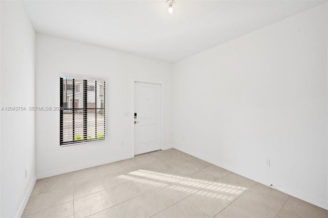 6007 Coralberry St, Haverhill, FL 33415