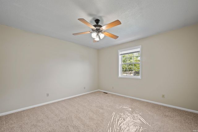 328 W Jefferson Street, Upland, IN 46911