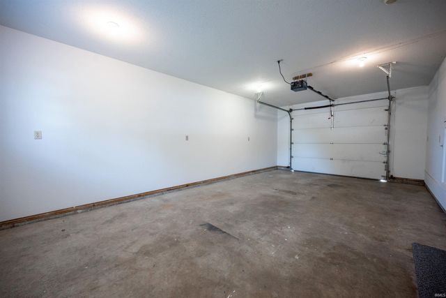 328 W Jefferson Street, Upland, IN 46911