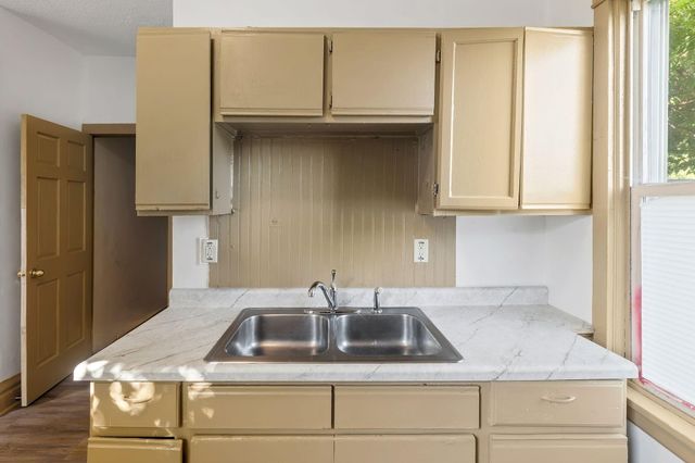 1035 Magnolia Avenue E, Saint Paul, MN 55106