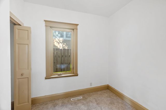 1035 Magnolia Avenue E, Saint Paul, MN 55106