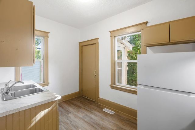 1035 Magnolia Avenue E, Saint Paul, MN 55106